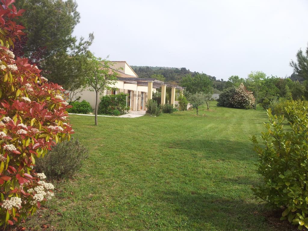 לינה וארוחת בוקר Alleins Lamanderie En Provence מראה חיצוני תמונה