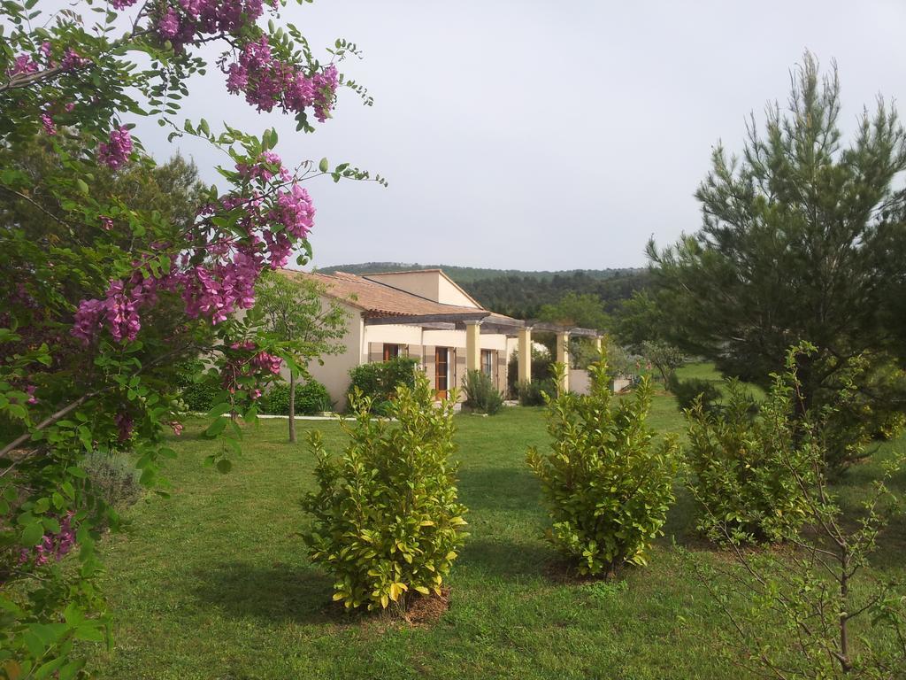 לינה וארוחת בוקר Alleins Lamanderie En Provence חדר תמונה